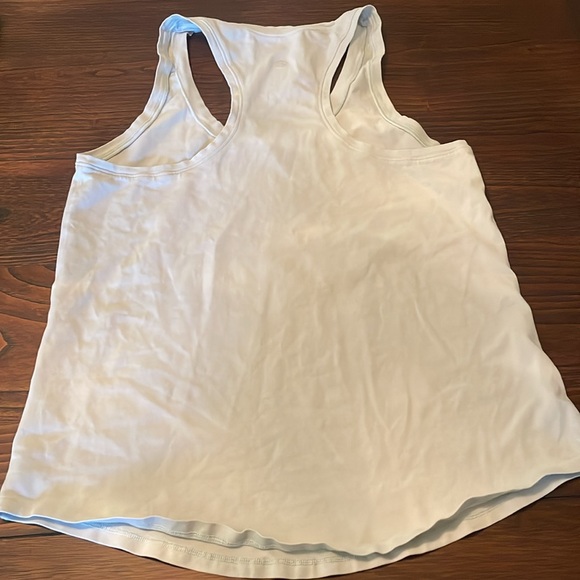 Lululemon love tank. Light blue. Size 6 - Picture 3 of 3